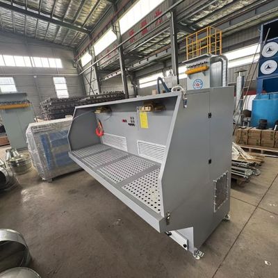 Tableau de descente de collecteur de poussière de broyage industriel avec plateforme d'élimination de poussière de polissage des métaux à moteur